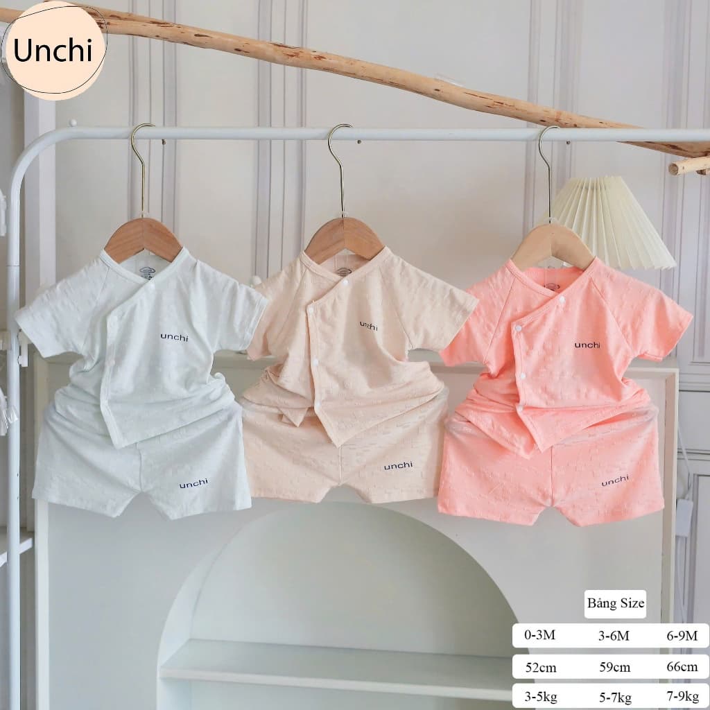 040 Bộ sơ sinh cộc tay Unchi vải petit bamboo vân nổi mềm mát cho bé sơ sinh từ 3-8kg
