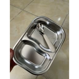 Khay ăn 2 ngăn kèm thìa hình thú dễ thương chất liệu inox không rỉ an toàn cho các bé 9