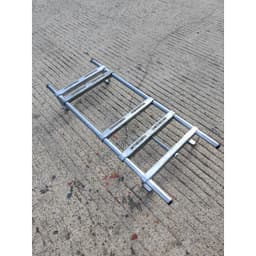 Chân đế lắp máy rửa xe . ống 21 3