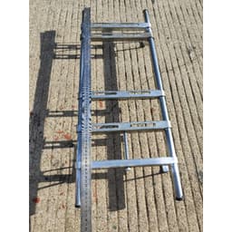 Chân đế lắp máy rửa xe . ống 21 4