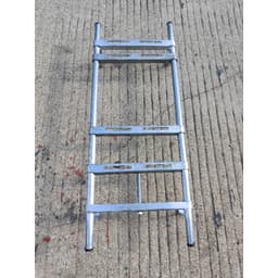Chân đế lắp máy rửa xe . ống 21 8