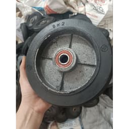 Bộ 2 Bánh Xe Đẩy Cao Su Gang Đường Kính 20Cm Chịu Tải 400kg, Kèm Trục Phi 18 Chất Lượng Cao 2