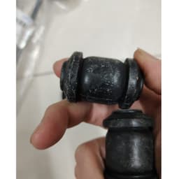 Cao su càng A to nhỏ, Gentra, Aveo hàng hàn quốc giá 1 quả 4