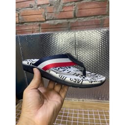 Dép kẹp nam (Dr. martens) in nổi 3D. có sine 44-38, bảo hành 6 tháng . 4