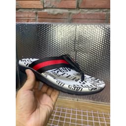 Dép kẹp nam (Dr. martens) in nổi 3D. có sine 44-38, bảo hành 6 tháng . 2