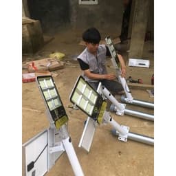 Đèn Năng Lượng Mặt Trời 300W Mayor Wolf Chính Hãng - Pin 42000mAh Có Remote Chống Nước IP66 Sân Vườn Bảo Hành 3 Năm 2