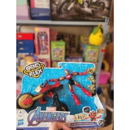 Mô hình Marvel kèm xe đua 3