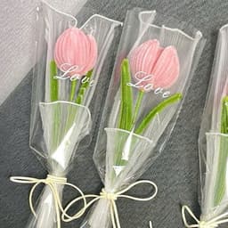 Túi bóng kính đựng 1 bông in chữ LOVE gói hoa trong suốt cực xinh. 1