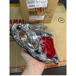 Đèn lái Jupiter MX Yamaha VN (2S0H47100100 - Cụm Đèn Đuôi )
) 2