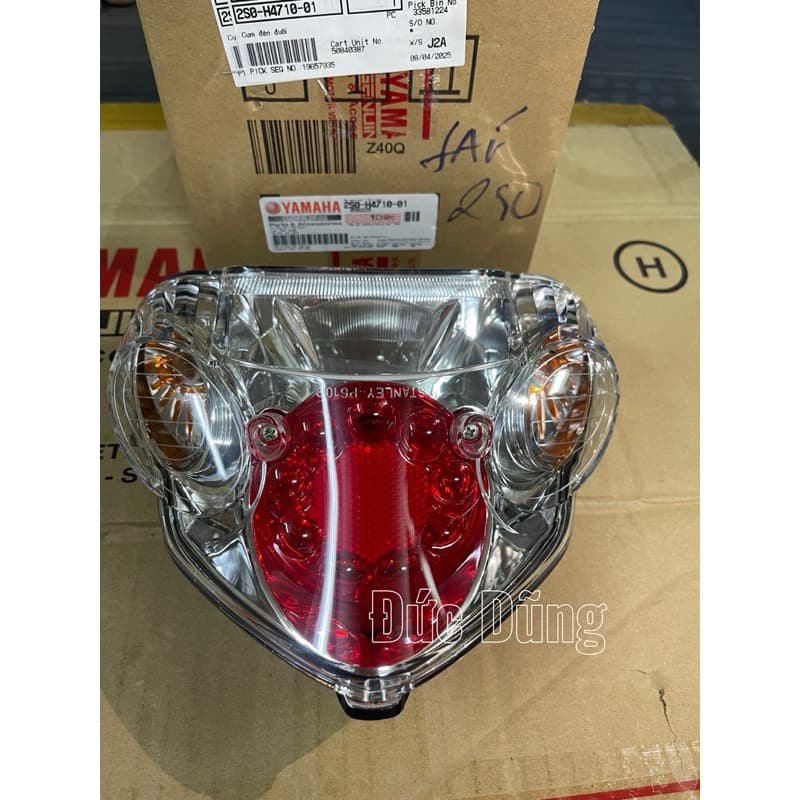 Đèn lái Jupiter MX Yamaha VN (2S0H47100100 - Cụm Đèn Đuôi )
)