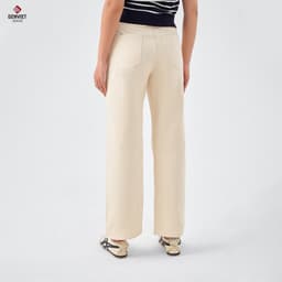 Quần dài nữ Genviet chất liệu jeans dáng ống đứng trẻ trung từ 8717 3