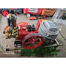 Máy bơm rửa xe dây đai KNC 3HP ty sứ 2