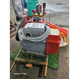 Máy bơm rửa xe dây đai KNC 3HP ty sứ 8