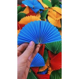 Set 5 quạt giấy màu đỏ size 15cm,20cm ( nửa quạt) Decor 9