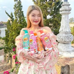 Sữa tắm hương hoa quả Chupa Chups 550ml Thái Lan - Dành cho người lớn giúp làm trắng , mờ thâm, dưỡng ẩm cho da 6