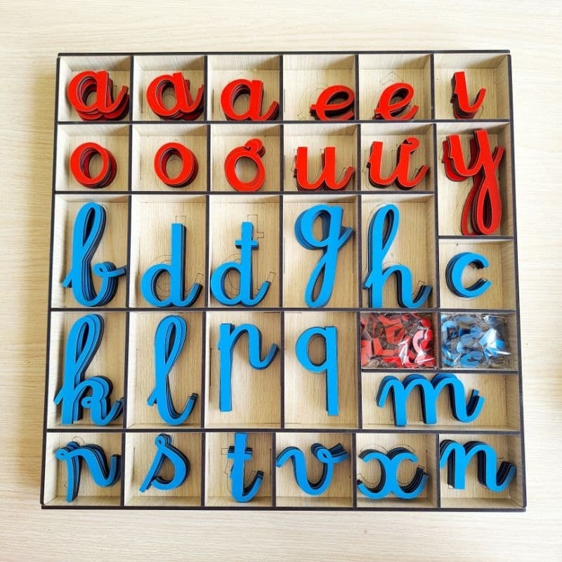 Giáo cụ chuẩn Montessori viết thường giúp bé học Tiếng Việt