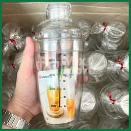 Bình lắc shaker Việt Nhật nhựa chia vạch đen chuyên dùng trong pha chế bao gồm nắp 320ml/460ml/600ml Mixmore 7