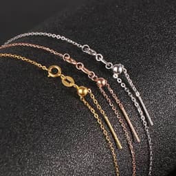 Dây chuyền 18 kara xuyên tâm chuyên dụng lõi 0,5mm, thiết kế thông minh, tiện lợi với chốt co rút và dễ dàng gắn charm. 7