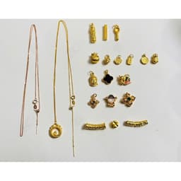 Dây chuyền 18 kara xuyên tâm chuyên dụng lõi 0,5mm, thiết kế thông minh, tiện lợi với chốt co rút và dễ dàng gắn charm. 1
