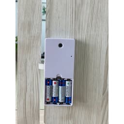 Khóa tủ thông minh dùng app Ttlock 5