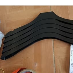 10 Chiếc Móc Áo Nhựa Đen Nhập Khẩu Vai Dài 40cm 2
