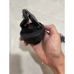 Nắp bình dầu huyndai đô thành iz65 ,iz49 Hàng QC Chuẩn loại 1 cao cấp 7