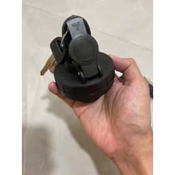 Nắp bình dầu huyndai đô thành iz65 ,iz49 Hàng QC Chuẩn loại 1 cao cấp 6