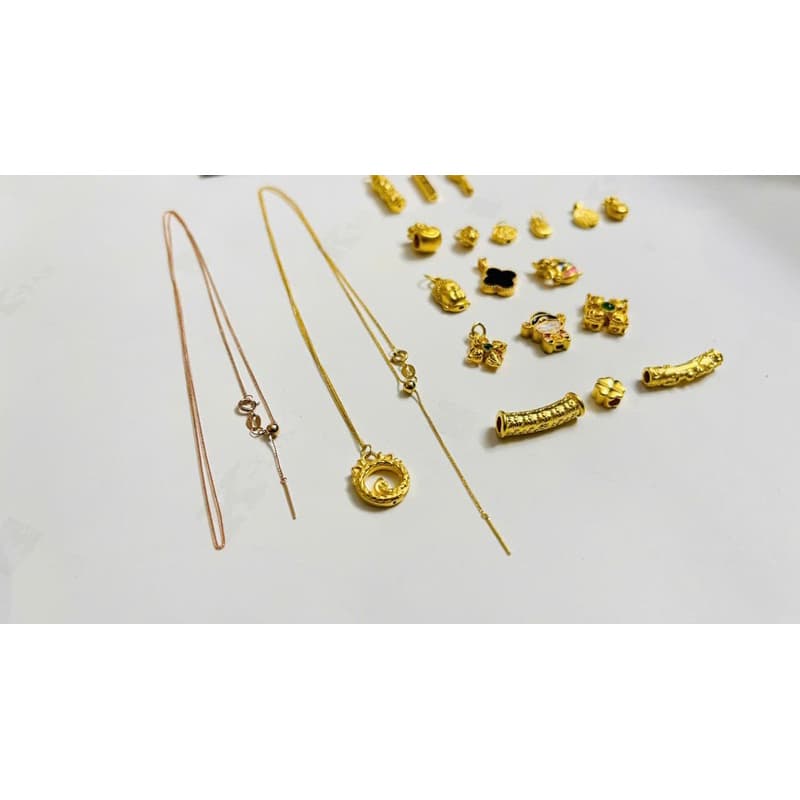 Dây chuyền lắc tay 18K bền đẹp, lõi 0,5 mm, charm Au 750, sản phẩm độc quyền tại KJ.