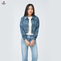 Áo khoác jean croptop nữ 1 lớp GENVIET JEANS vải denim cao cấp tôn dáng basic dễ phối đồ mặc chống nắng 8750 4