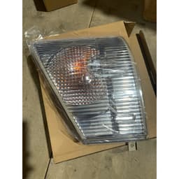 Đèn xi nhan trước xe isuzu 3,5 tấn,5 tấn, 6 tấn, dòng isuzu đầu vuông hàng chính hãng 5