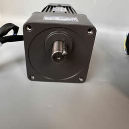 Mô Tơ giảm tốc 220v 120W hàng mới,  có bộ điều chỉnh tốc độ 5