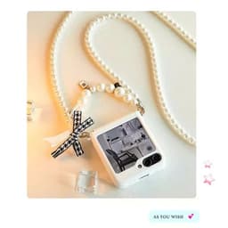 [CÓ SẴN] 2 dây - Ốp Z Flip 8 - Flip7 - Flip6 - Flip 5 trắng phủ da kèm dây ngọc tiểu thư và thanh bảo vệ bản lề 5