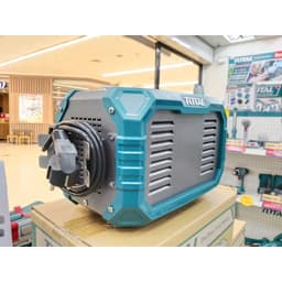 Máy sạc bình ắc quy cho xe máy và ô tô 12V/24V Total TBC1601-TBC1501 3