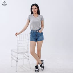 [ẨN] Quần Short Nữ GENVIET JEANS Vải Denim Mềm Mịn, Thoáng Má 8270 5