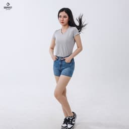 [ẨN] Quần Short Nữ GENVIET JEANS Vải Denim Mềm Mịn, Thoáng Má 8270 4
