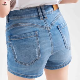 [ẨN] Quần Short Đùi Nữ Genviet vải Jeans Trẻ Trung Col Cơ Bả 8242 6