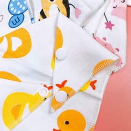 Set 5 Chiếc Khăn Yếm Tam Giác  Vải Xô 4 Lớp  Xuất Nhật Có Cúc Bấm Cho Bé 2