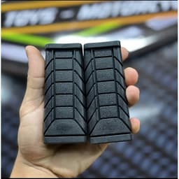 Cao su gác chân trước giá rẻ gắn mọi loại xe 3