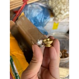 Chén Hứng Dầu Triện (MS02) chất liệu Đồng Chống Kiến Gắn Vào Móc Lồng Chim Hàng Phụ kiện lồng chim Huyền Trần 1