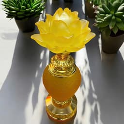 Cặp đèn thờ hoa sen ngọc RỒNG VIỆT - Đèn thờ cao cấp cho ban thần tài, sang trọng và tinh tế. 4
