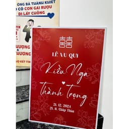 TA 43 - BẢNG TÊN ĐÁM CƯỚI- BẢNG CHÀO KHÁCH- BẢNG WELCOME HOA NỀN ĐỀU TONE ĐỎ TRẮNG 1