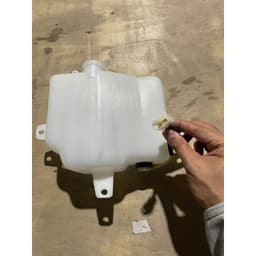 bình nước phụ xe tải huyndai đô thành iz49 Hàng Chính 5