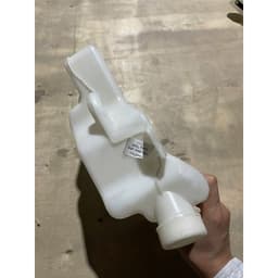 Bình nước phụ isuzu NPR 5 tấn Hàng Chính Hãng 6