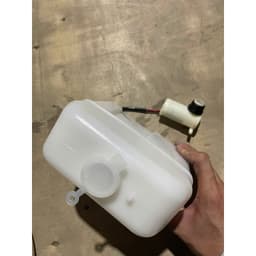 bình nước rửa kính kenbo Hàng Chính Hãng 2