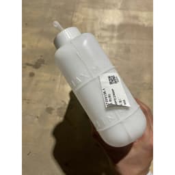 Bình nước rửa kính Isuzu QKR, bình nước phụ QKR Hàng Chính Hãng 2