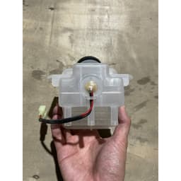 Bình dầu phanh isuzu qkr kèm dây cảm biến Hàng Chính Hãng 7