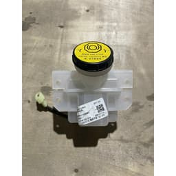 Bình dầu phanh isuzu qkr kèm dây cảm biến Hàng Chính Hãng 3
