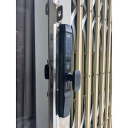 BẢO HÀNH & LẮP ĐẶT Khóa điện tử vân tay Laffer R1 cho cửa nhôm ngoài trời chất lượng cao TTLOCK 4
