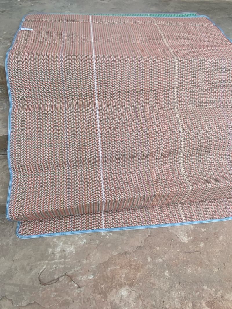Chiếu nhựa Việt Thái,chiếu nhựa chính hãng team mác chuẩn. hàng rất bền và dai sợi công nghệ tiên tới chất màu đẹp bền