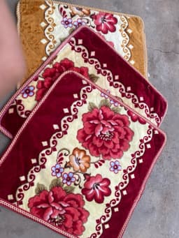 Đệm ngồi êm ái thoải mái kích thước 54cm x54cm, tấm rời vuông lấy từ thảm ghế một dài hai ngắn màu sắc đẹp 6